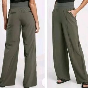 Athleta Nolita Wide Leg Pants Size Women’s 4 Tall Color Green